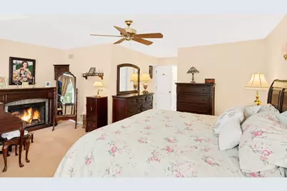 140 Copperwood Drive, Buffalo Grove, IL 60089 - Photo 22