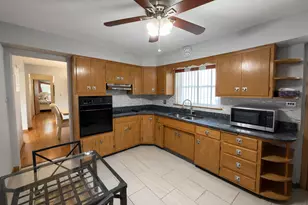 1547 Balmoral Ave, Westchester, IL 60154 - Photo 8