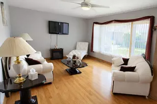 1547 Balmoral Ave, Westchester, IL 60154 - Photo 4
