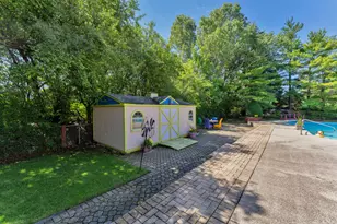 2135 Phillips Dr, Glenview, IL 60026 - Photo 30