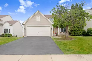 532 Rose Ln, Bartlett, IL 60103 - Photo 1