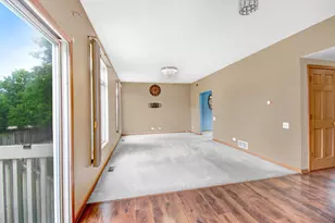 532 Rose Ln, Bartlett, IL 60103 - Photo 6