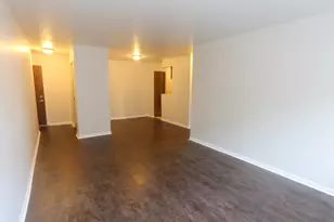 1040 W Hollywood Ave, Chicago, IL 60660 - Photo 12