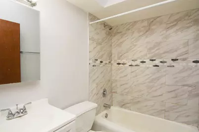 1040 W Hollywood Avenue #204, Chicago, IL 60660 - Photo 20