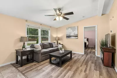 411 Highland Road, Grayslake, IL 60030 - Photo 6