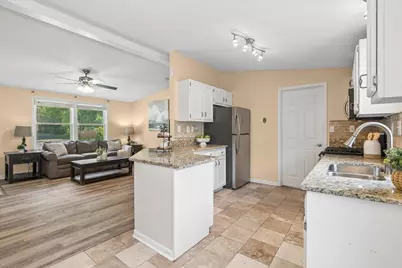 411 Highland Road, Grayslake, IL 60030 - Photo 10