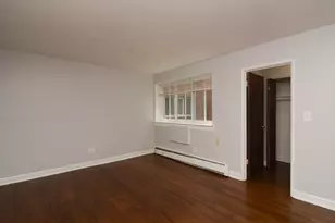 1040 W Hollywood Ave, Chicago, IL 60660 - Photo 10