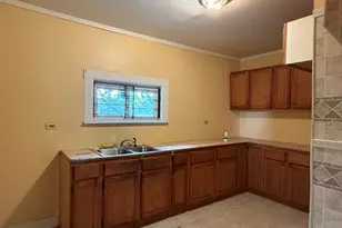 10026 S Indiana Ave, Chicago, IL 60628 - Photo 6