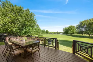 40W082 Fox Mill Blvd, Saint Charles, IL 60175 - Photo 4