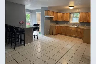 513 Griswold Avenue, Sterling, IL 61081 - Photo 6
