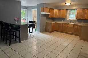 513 Griswold Ave, Sterling, IL 61081 - Photo 6