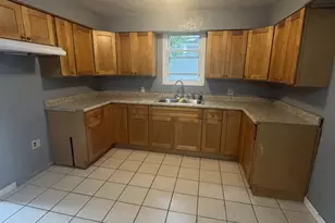 513 Griswold Ave, Sterling, IL 61081 - Photo 8