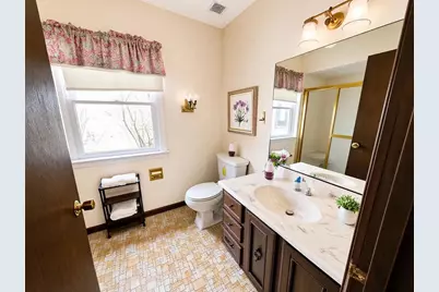 231 River Drive, Dekalb, IL 60115 - Photo 16