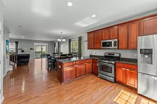 758 Lambert Ln, Bartlett, IL 60103 - Photo 16