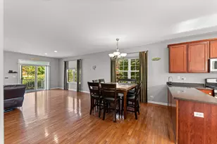 758 Lambert Ln, Bartlett, IL 60103 - Photo 12