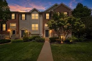 758 Lambert Ln, Bartlett, IL 60103 - Photo 4