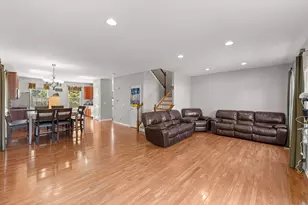 758 Lambert Ln, Bartlett, IL 60103 - Photo 6
