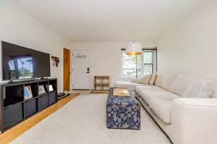 7535 Kenton Ave, Skokie, IL 60076 - Photo 8