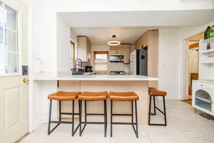 7535 Kenton Ave, Skokie, IL 60076 - Photo 10