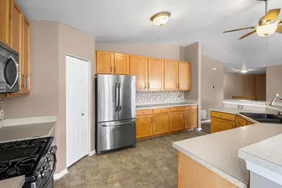 5012 Norwalk Court, Plainfield, IL 60586 - Photo 4