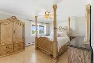 2218 S Goebbert Rd, Arlington Heights, IL 60005 - Photo 8