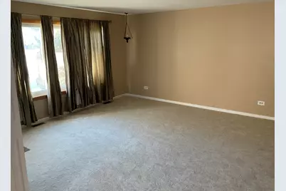 1066 Foxworth Boulevard, Lombard, IL 60148 - Photo 14