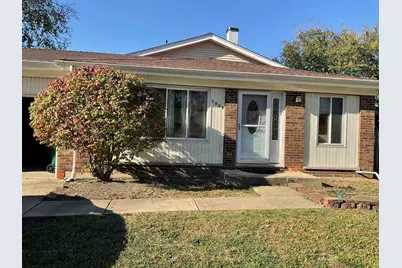 1066 Foxworth Boulevard, Lombard, IL 60148 - Photo 1