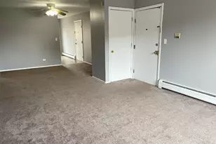 535 Brookside Dr, Westmont, IL 60559 - Photo 2