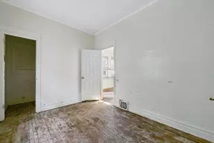 1327 W 72nd Pl, Chicago, IL 60636 - Photo 8