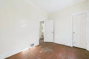 1327 W 72nd Pl, Chicago, IL 60636 - Photo 10