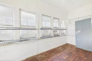 1327 W 72nd Pl, Chicago, IL 60636 - Photo 14