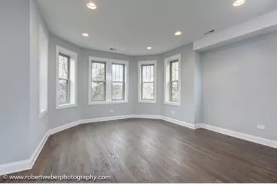 2329 W Barry Avenue #1, Chicago, IL 60618 - Photo 4