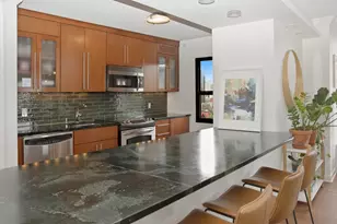 1313 N Ritchie Ct, Chicago, IL 60610 - Photo 6
