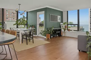 1313 N Ritchie Ct, Chicago, IL 60610 - Photo 2