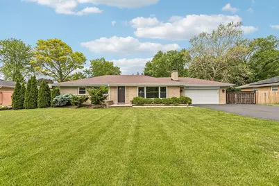 914 N Elmhurst Road, Prospect Heights, IL 60070 - Photo 1