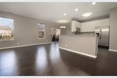 4036 Blackstone Drive #4036, Aurora, IL 60504 - Photo 2