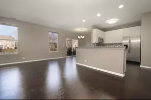 4036 Blackstone Dr, Aurora, IL 60504 - Photo 2