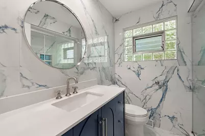 566 N Howard Avenue, Elmhurst, IL 60126 - Photo 12