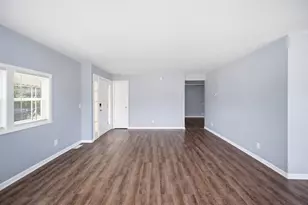 165 Hansom Dr, Wheeling, IL 60090 - Photo 6