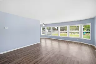 165 Hansom Dr, Wheeling, IL 60090 - Photo 4