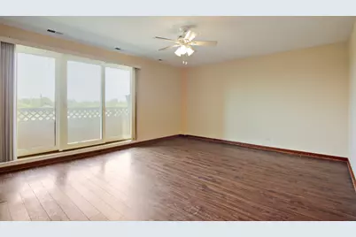 100 Park Avenue #410, Calumet City, IL 60409 - Photo 6