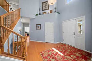 853 Prairie Crossing Dr, Yorkville, IL 60560 - Photo 4