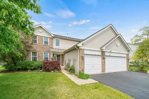 853 Prairie Crossing Dr, Yorkville, IL 60560 - Photo 2
