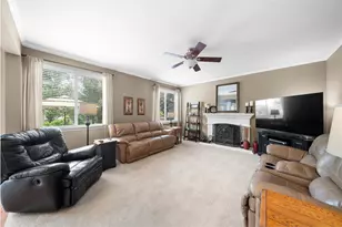 853 Prairie Crossing Dr, Yorkville, IL 60560 - Photo 16