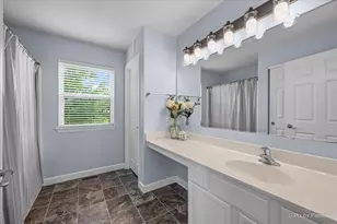 406 Mooresfield St, Elgin, IL 60124 - Photo 24