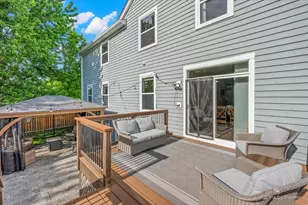 406 Mooresfield St, Elgin, IL 60124 - Photo 32