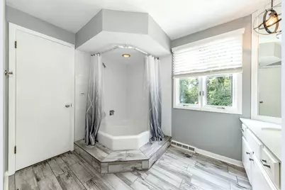 232 Sherwood Drive, Wood Dale, IL 60191 - Photo 12