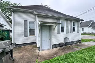 620 E Noleman St, Centralia, IL 62801 - Photo 4