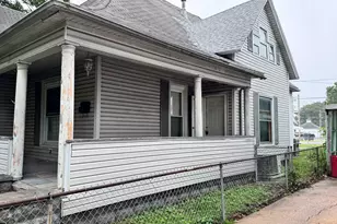 620 E Noleman St, Centralia, IL 62801 - Photo 2
