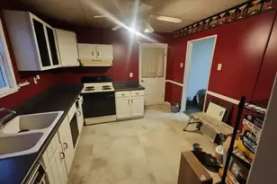 620 E Noleman St, Centralia, IL 62801 - Photo 10